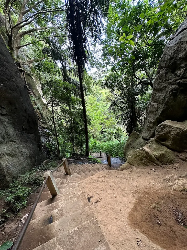 Ravana Cave Ella – Complete Travel Guide for Tourists Ravana Cave Ella