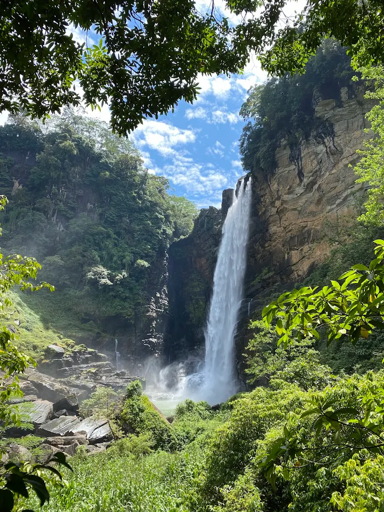 Diyaluma Falls Sri Lanka