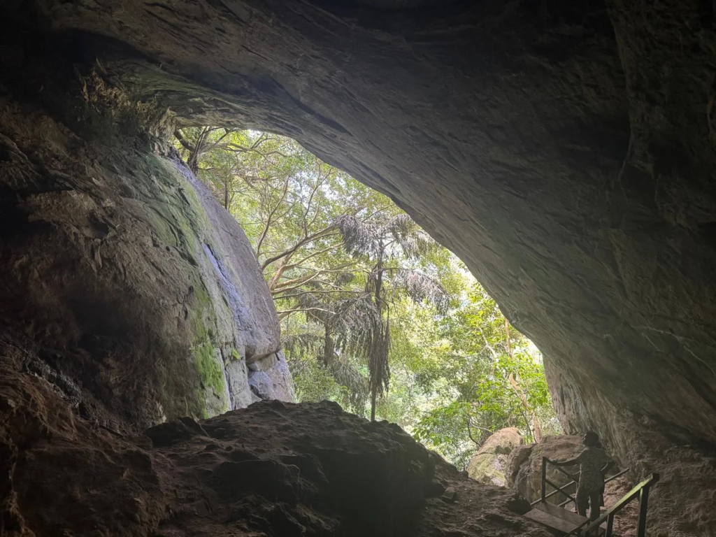 Ravana Cave Ella – Complete Travel Guide for Tourists Ravana Cave Ella